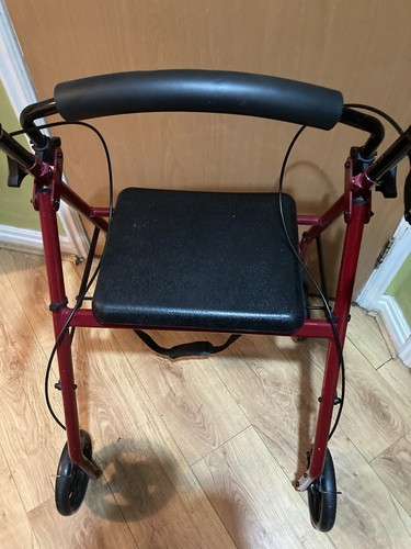 Folding mobility rollator with - folding,