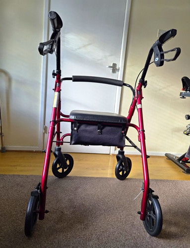 Red wheel rollator walker - red,