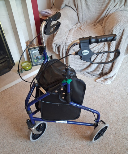 Drive tri walker wheel - tri,