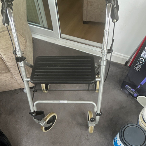 Wheel foldable rollator - 4-wheel,