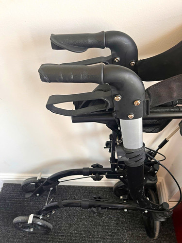 Foldable wheel rollator - foldable, 4-wheel