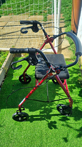 Red black wheel rollator - red, 4-wheel